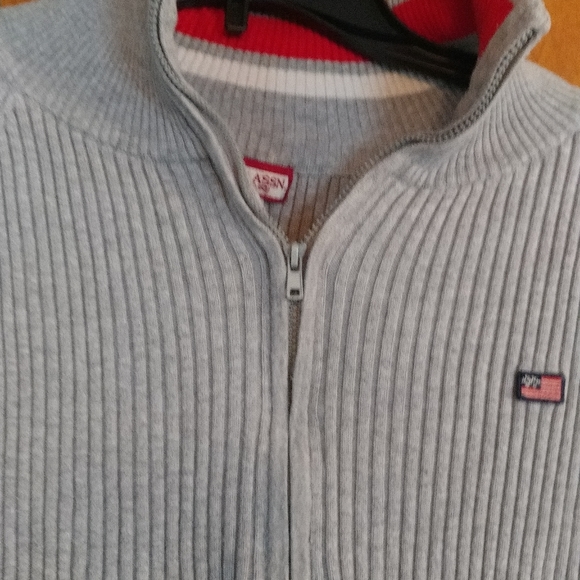 Sweater - Picture 5 of 5